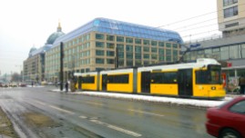 Yellow on rails, Berlin.