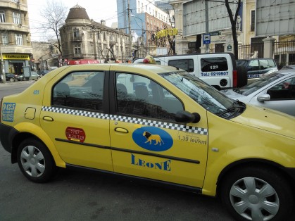Leone taxi